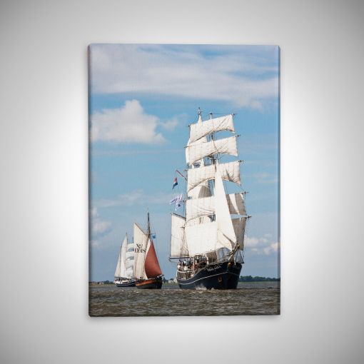 CuxPrint - Motiv: Segelschiffe auf der Nordsee Hochformat | Leinwand Galerie Print